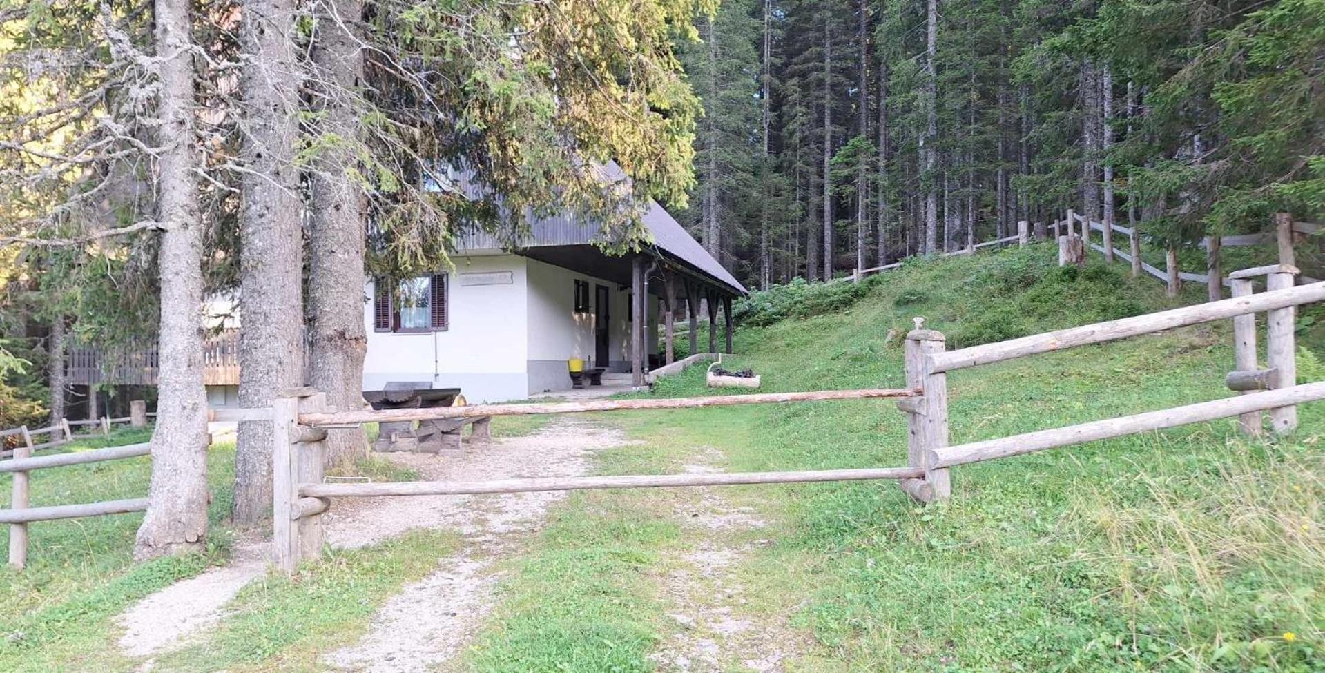 Apartma Anja Zgornje Gorje Exteriér fotografie
